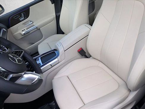 Certified 2026 Mercedes-Benz GLB 250 GLB 250 image 15