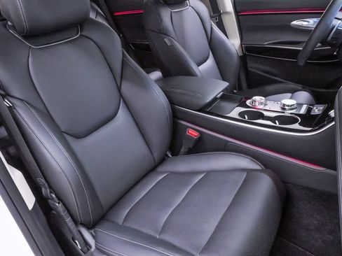 Certified 2026 Genesis GV70 2.5T AWD/4WD image 14
