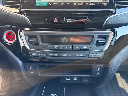 New 2026 Honda Ridgeline Black Edition image 16