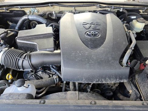 Used 2016 Toyota Tacoma SR5 image 27