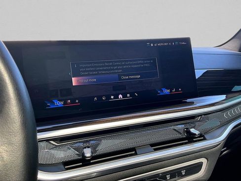 Used 2024 BMW X7 xDrive40i w/ Parking Assistance Package image 10