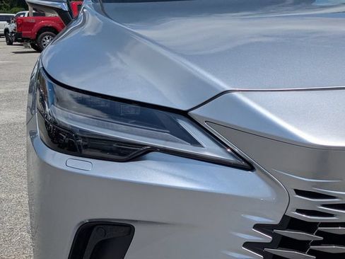 Used 2024 Lexus RX 350 FWD w/ Convenience Package image 10