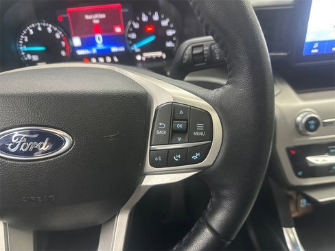 Used 2023 Ford Explorer XLT w/ Equipment Group 202A image 28