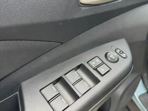 Used 2015 Honda CR-V LX image 13