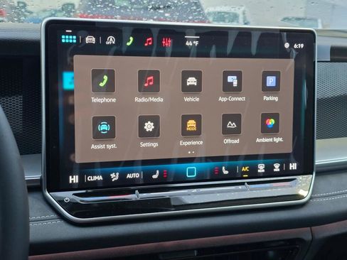 New 2026 Volkswagen Tiguan SE AWD/4WD image 26