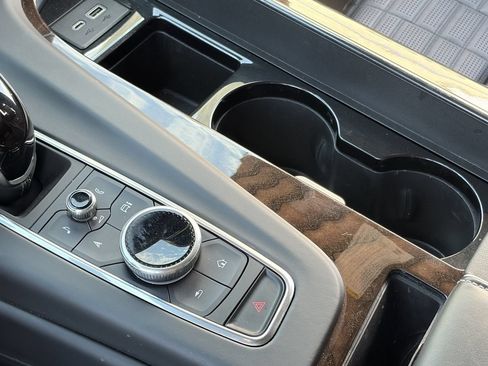 Certified 2023 Cadillac Escalade Sport Platinum AWD/4WD image 32