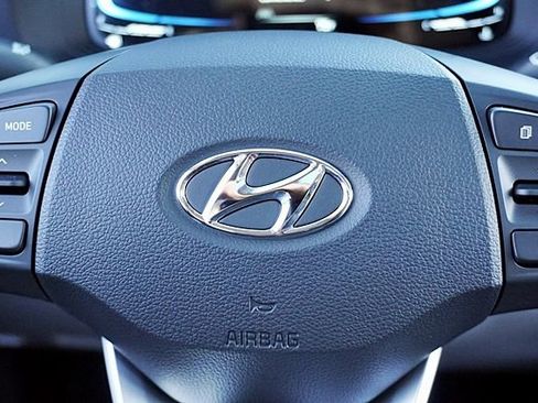 New 2026 Hyundai Venue SEL image 38