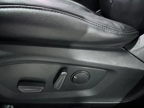 Used 2021 Ford Explorer Limited w/ Equipment Group 301A RWD image 23