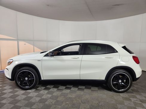 Used 2015 Mercedes-Benz GLA 250 4MATIC image 4