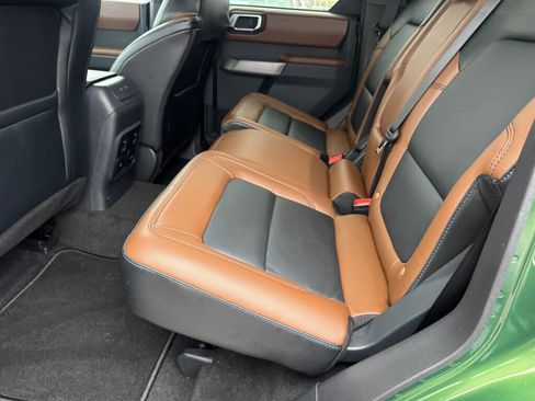 Used 2023 Ford Bronco Outer Banks w/ Sasquatch Package image 12