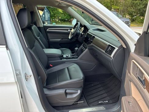 Used 2023 Volkswagen Atlas SE AWD/4WD image 37