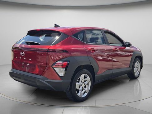 Certified 2025 Hyundai Kona SE FWD image 8