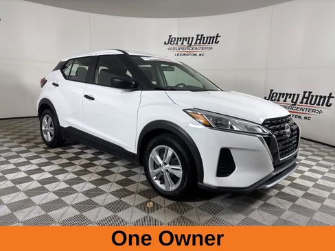 Used 2024 Nissan Kicks S image 4