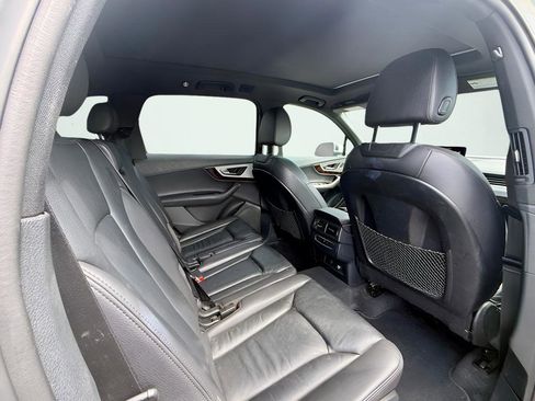 Used 2019 Audi Q7 2.0T Premium w/ Convenience Package AWD/4WD image 12