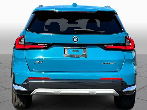 Certified 2025 BMW X1 xDrive28i AWD/4WD image 4