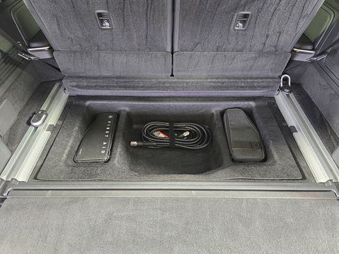 Used 2023 Rivian R1S Adventure AWD/4WD image 26