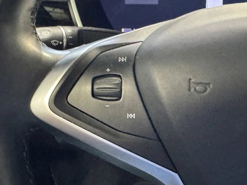 Used 2017 Tesla Model X AWD/4WD image 18