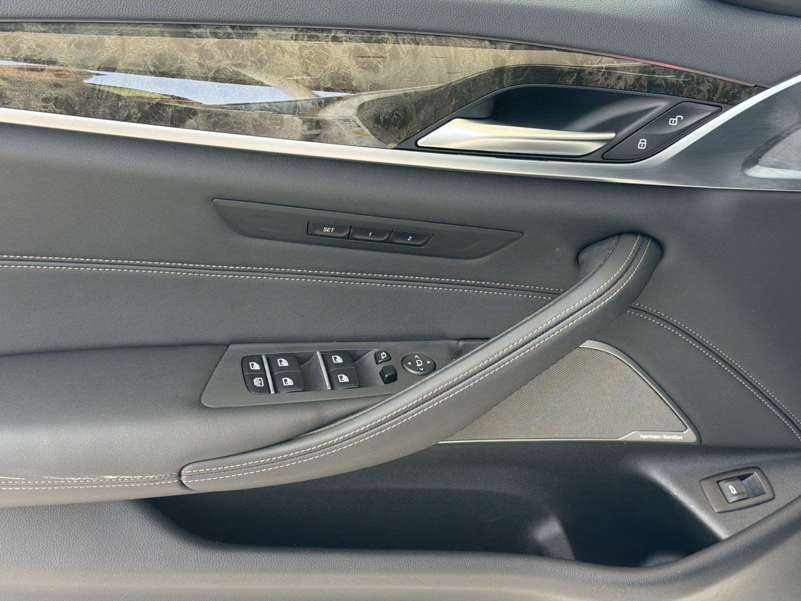 Used 2022 BMW 540i w/ Executive Package RWD image 14