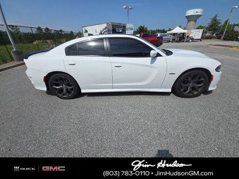 Used 2019 Dodge Charger R/T RWD image 6