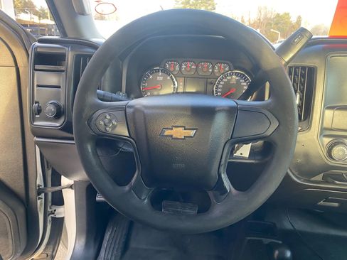Used 2018 Chevrolet Silverado 2500 W/T image 10