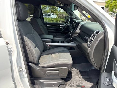 Used 2019 RAM 1500 Big Horn AWD/4WD image 6