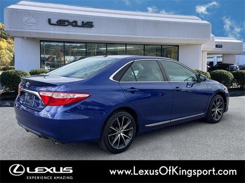 Used 2016 Toyota Camry XSE image 5
