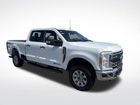 Used 2023 Ford F250 XLT w/ FX4 Off-Road Package image 8