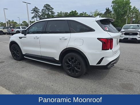 Used 2023 Kia Sorento SX image 5