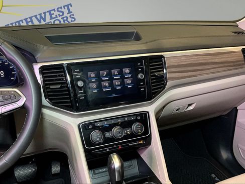 Used 2021 Volkswagen Atlas SEL Premium AWD/4WD image 10