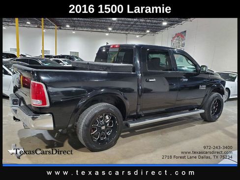 Used 2016 RAM 1500 Laramie w/ Convenience Group image 8