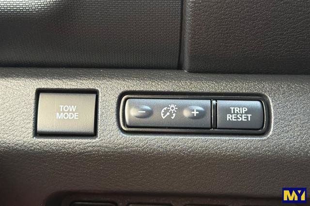 Used 2024 Nissan Frontier PRO-4X w/ Pro Premium Package AWD/4WD image 32