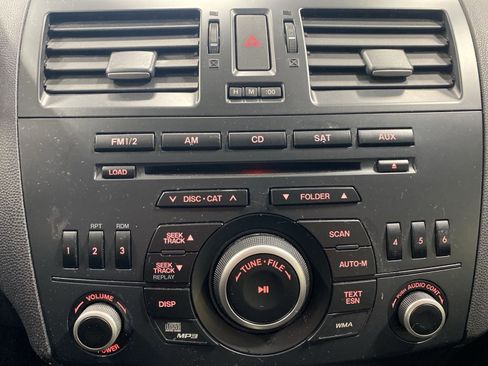 Used 2013 MAZDA MAZDA3 i Touring image 11