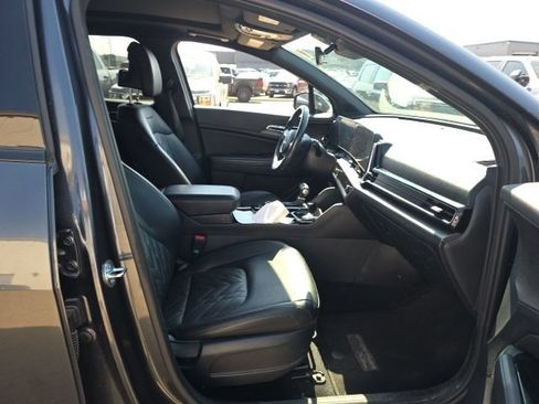 Used 2023 Kia Sportage X-Line w/ X-Line Premium Package AWD/4WD image 12