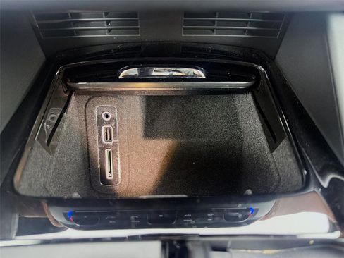 Used 2022 Maserati Levante GT image 19