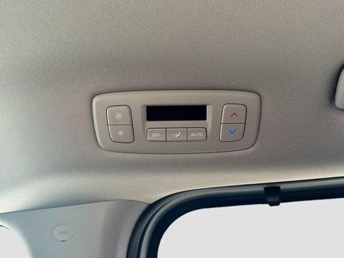 Certified 2026 Kia Carnival SX Prestige FWD image 30
