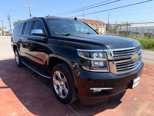 Used 2018 Chevrolet Suburban Premier AWD/4WD image 3