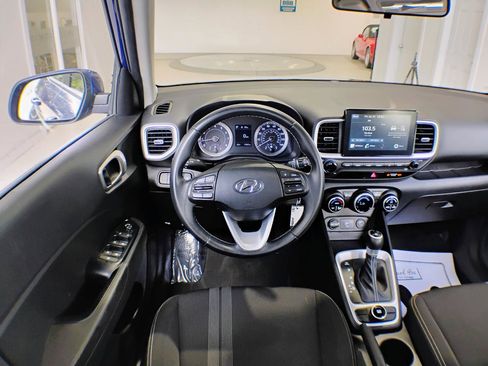 Used 2021 Hyundai Venue SEL FWD image 56