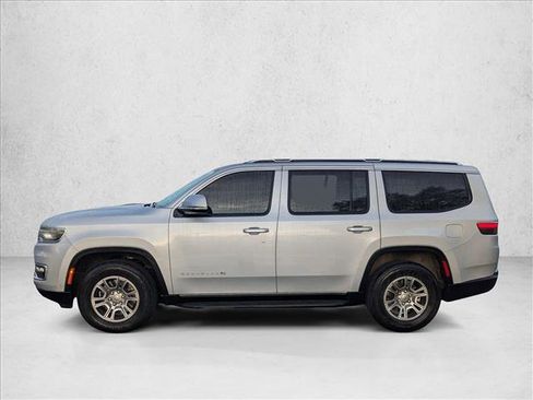 Used 2022 Jeep Wagoneer Series I image 5