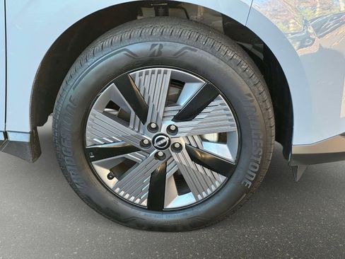 Used 2025 Nissan Murano SL AWD/4WD image 5