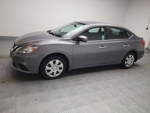 Used 2016 Nissan Sentra SV FWD image 2