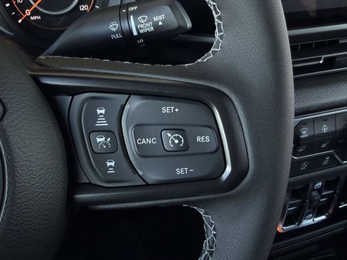 New 2025 Jeep Gladiator Sport AWD/4WD image 16