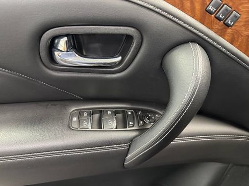 Used 2018 INFINITI QX80 4WD image 25
