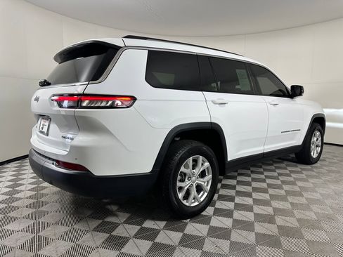 Used 2023 Jeep Grand Cherokee L Limited w/ Rear Seat Video Group I AWD/4WD image 8