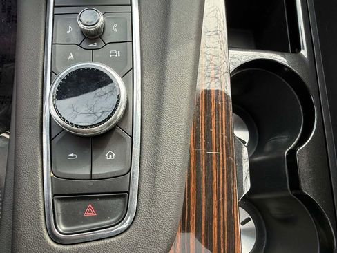 Used 2024 Cadillac Escalade ESV Premium Luxury w/ Performance Package image 25