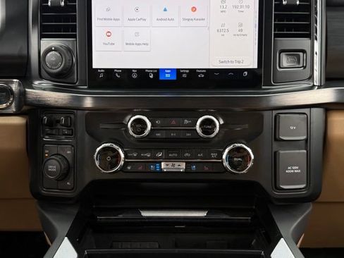 Used 2025 Ford F450 Lariat w/ Lariat Ultimate Package AWD/4WD image 30