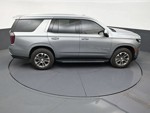 Used 2025 Chevrolet Tahoe LS AWD/4WD image 16