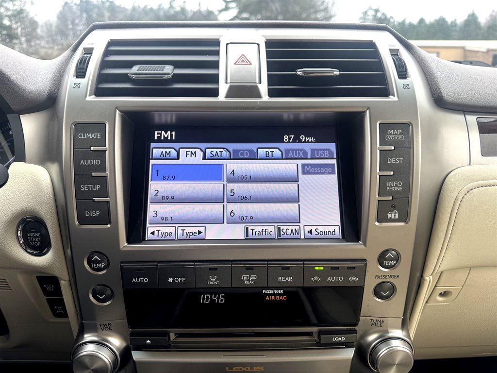 Used 2012 Lexus GX 460 w/ Comfort Plus Pkg AWD/4WD image 16