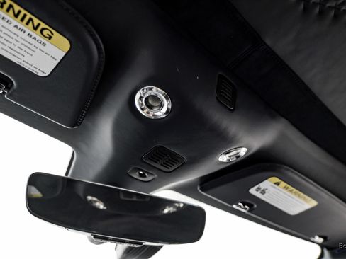Used 2023 Aston Martin DBS Coupe RWD image 44