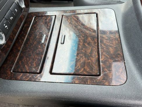 Used 2010 GMC Yukon Denali image 26