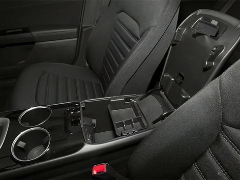 Used 2013 Ford Fusion SE FWD image 11